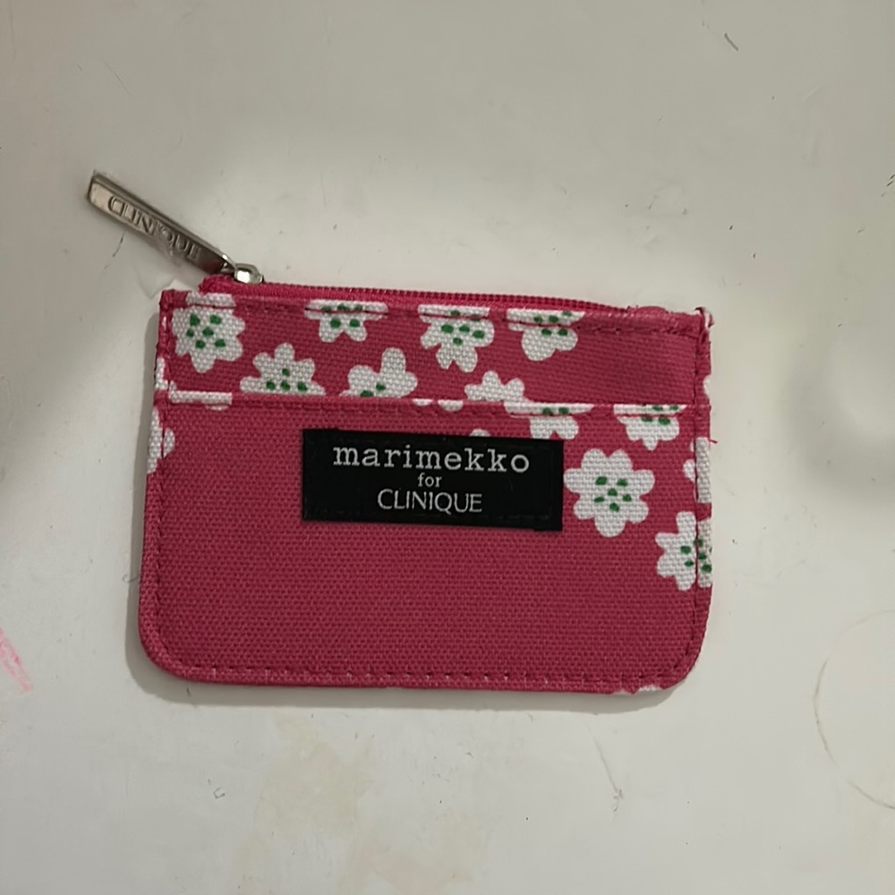 Clinique card holder